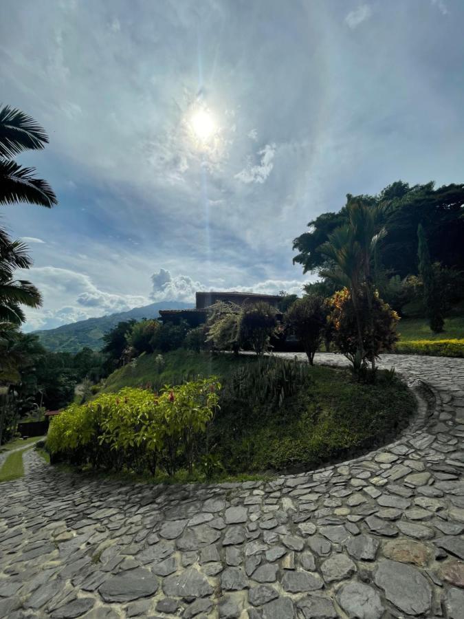 Finca Hotel Tierra Verde Giradota Exterior foto