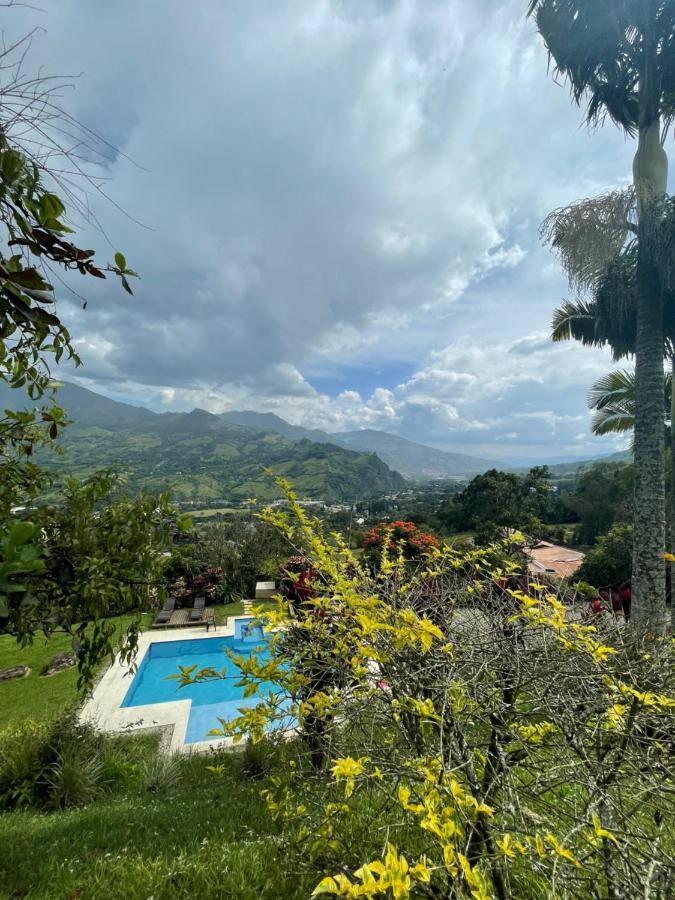 Finca Hotel Tierra Verde Giradota Exterior foto
